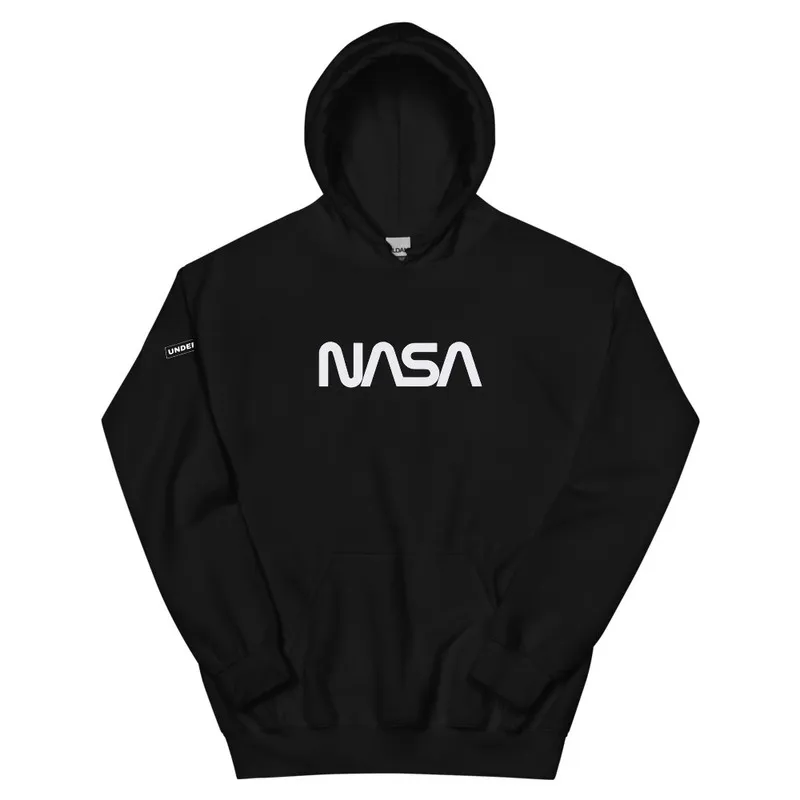 Buzo Negro Con Capota Transporte Al Espacio NASA