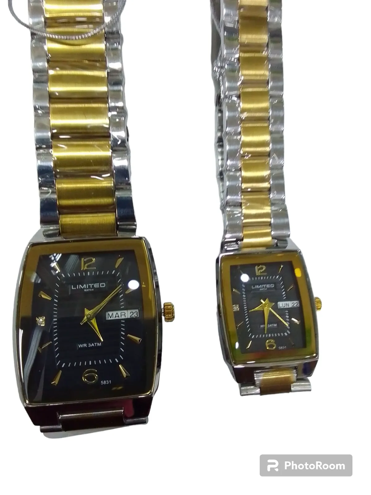 Reloj Limited Pareja Metalico Dorado Caballero y Dama