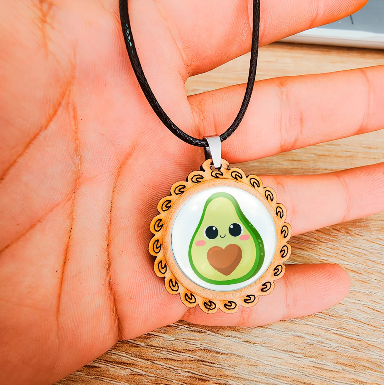 Collar Aguacate Love Unisex + Estuche