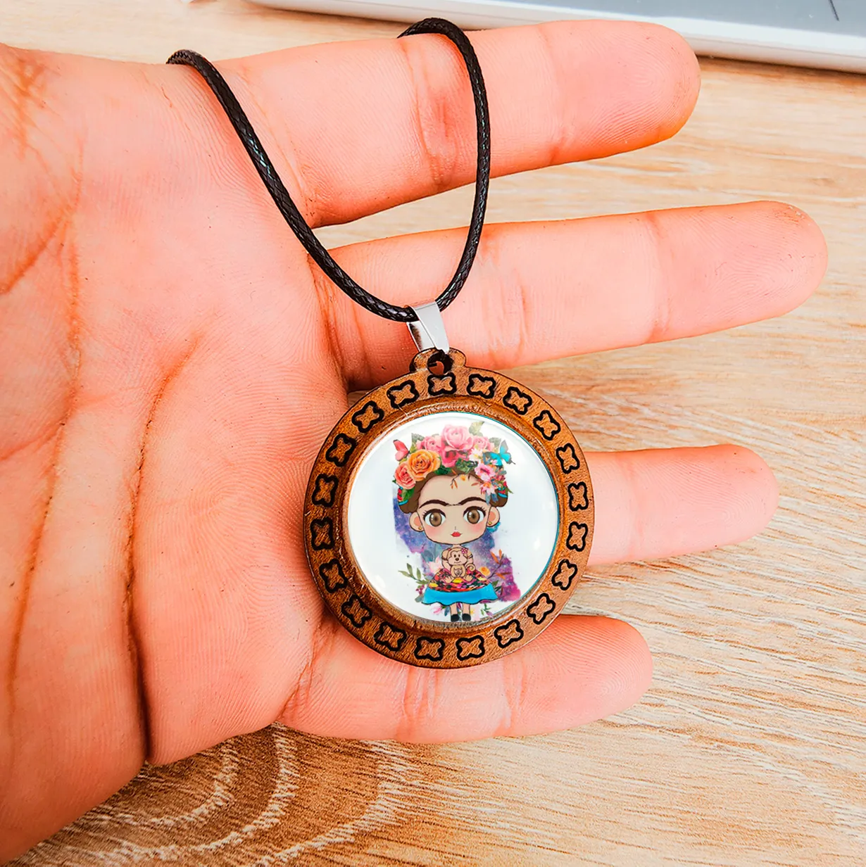 Collar Frida Kahlo Muñeca Unisex + Estuche