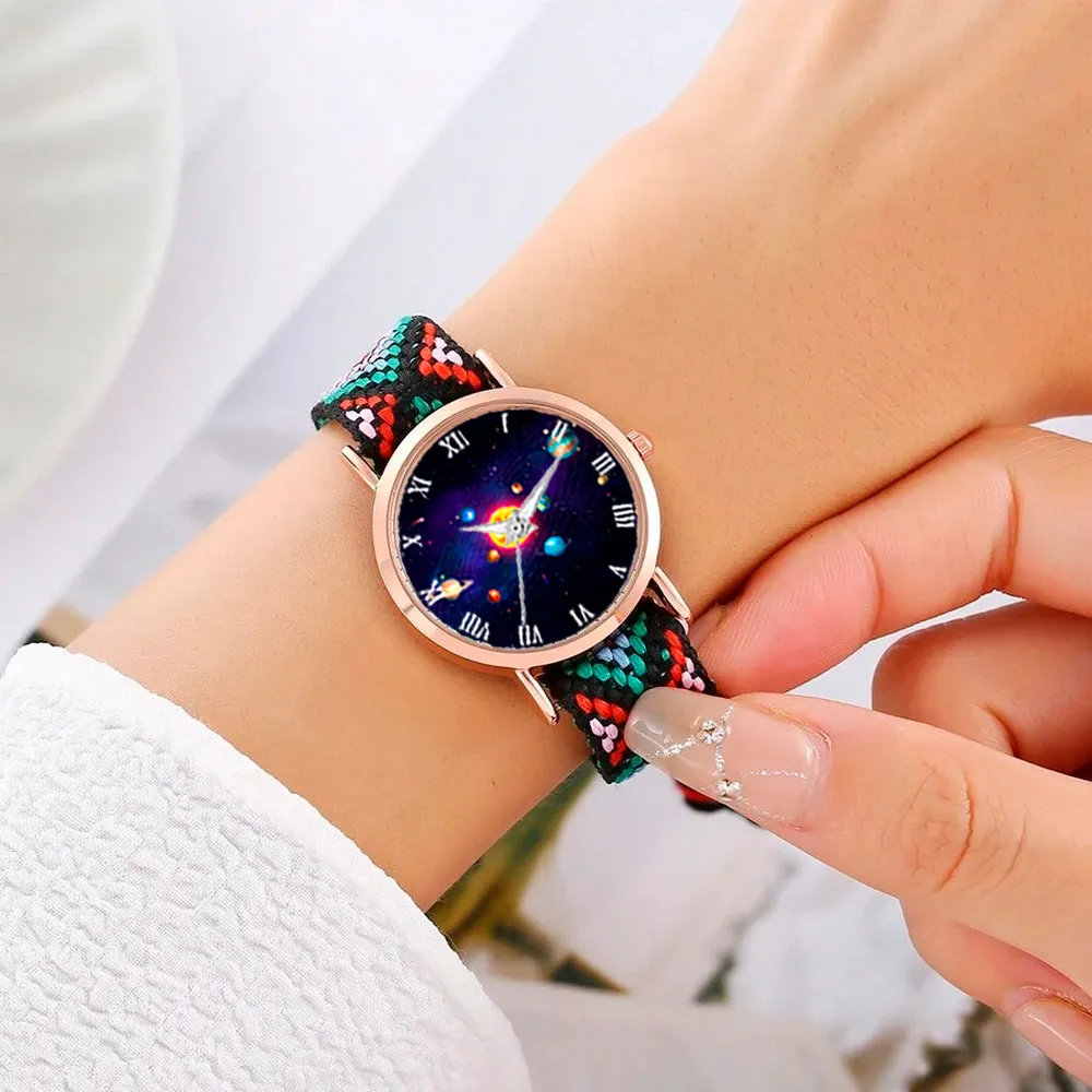 Reloj Sistema Solar Dorado Tejido Artesanal Mujer + Estuche