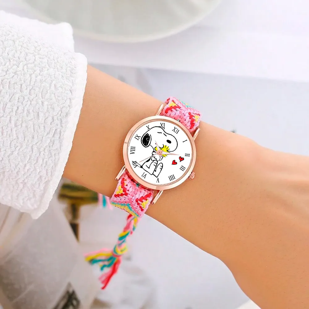 Reloj Snoopy Dorado Tejido Artesanal Mujer + Estuche