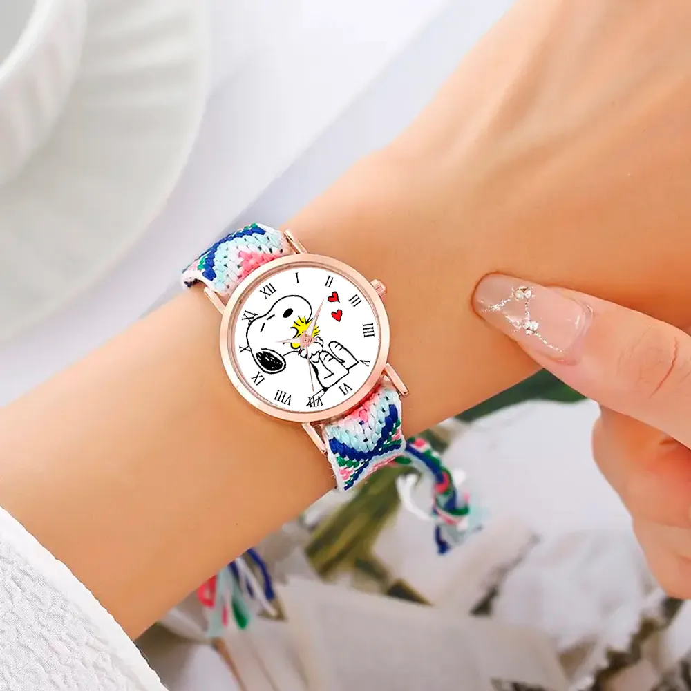 Reloj Snoopy Dorado Tejido Artesanal Mujer + Estuche