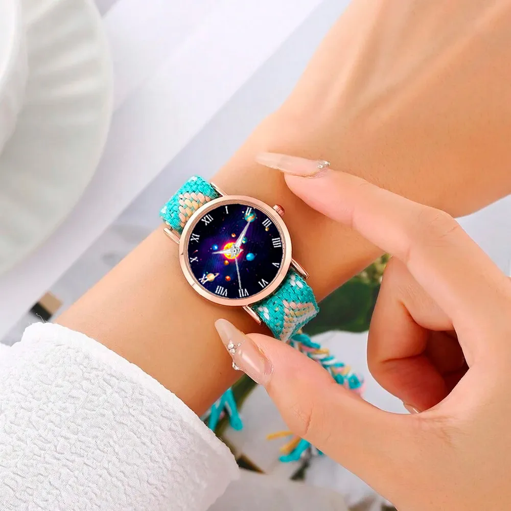 Reloj Sistema Solar Dorado Tejido Artesanal Mujer + Estuche