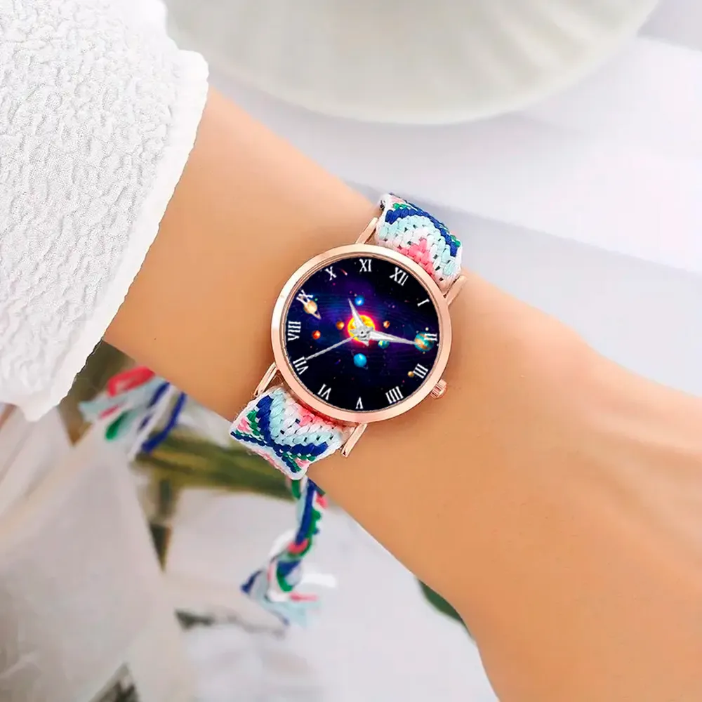 Reloj Sistema Solar Dorado Tejido Artesanal Mujer + Estuche