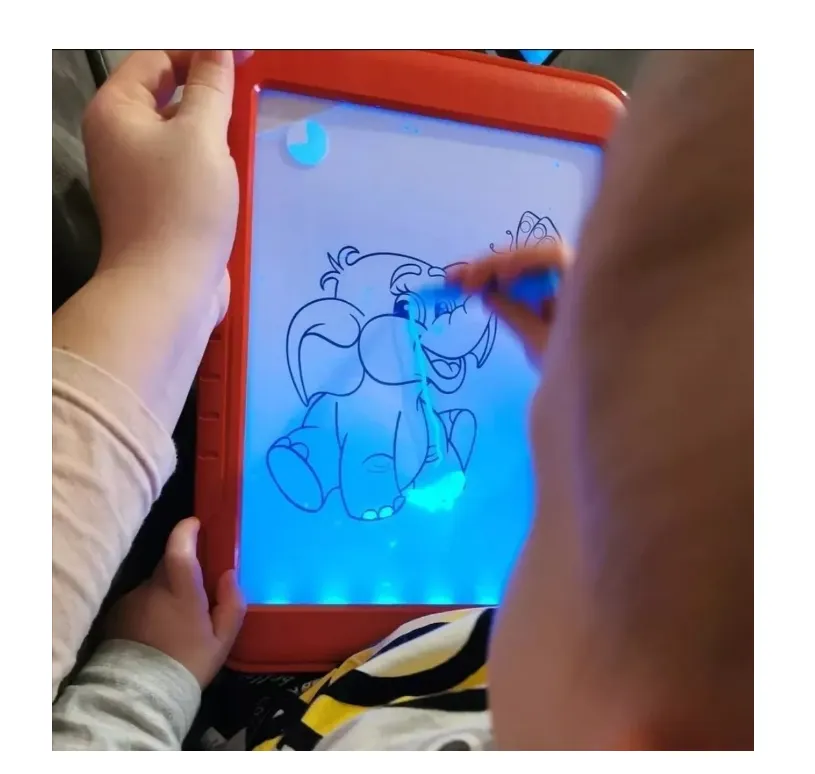 Tablero Magico De Dibujo Con Luz Led Magic Pad