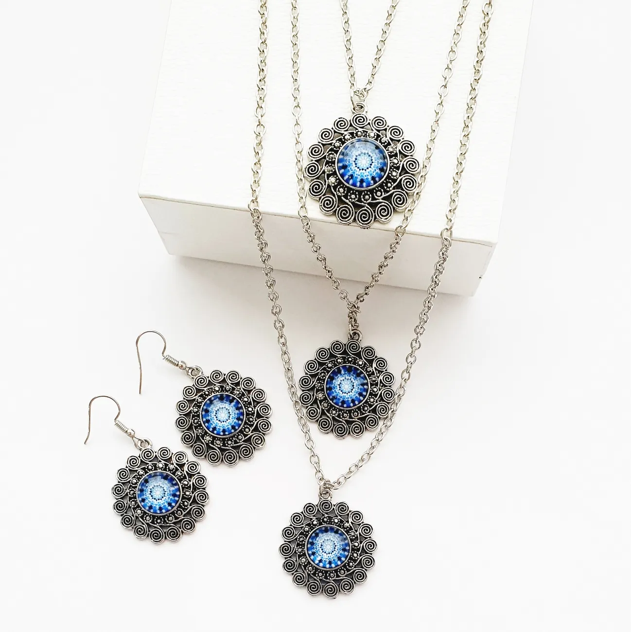 Collar Y Aretes Mandalas + Estuche