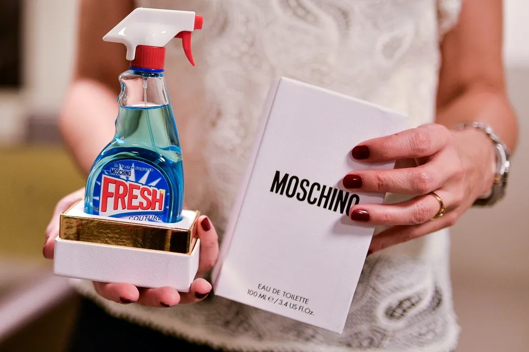 Fresh Couture Women 100ml EDT By Moschino