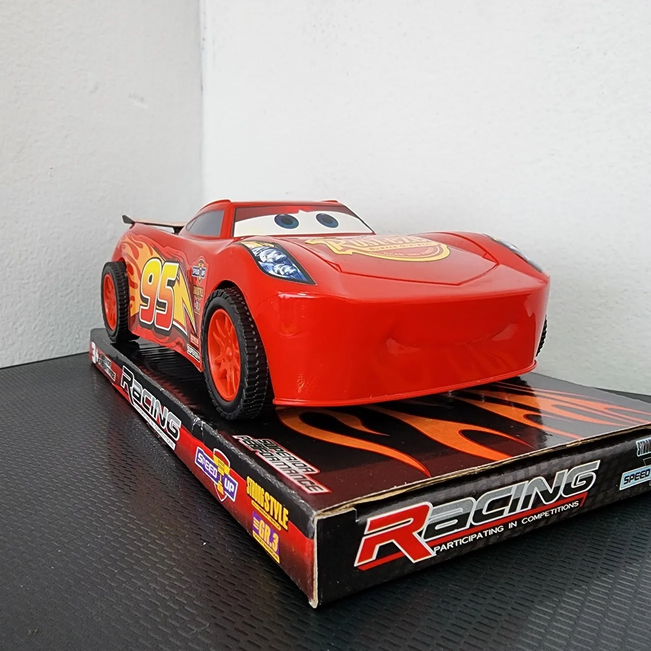 Rayo Mcqueen Carro Cars De Impulso Juguete Niños Regalo