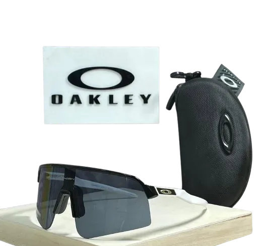 Gafas de Sol Oakley al aire