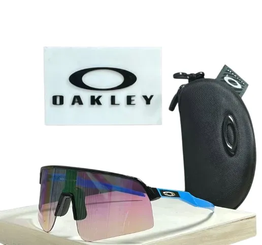 Gafas de Sol Oakley Sutro al aire