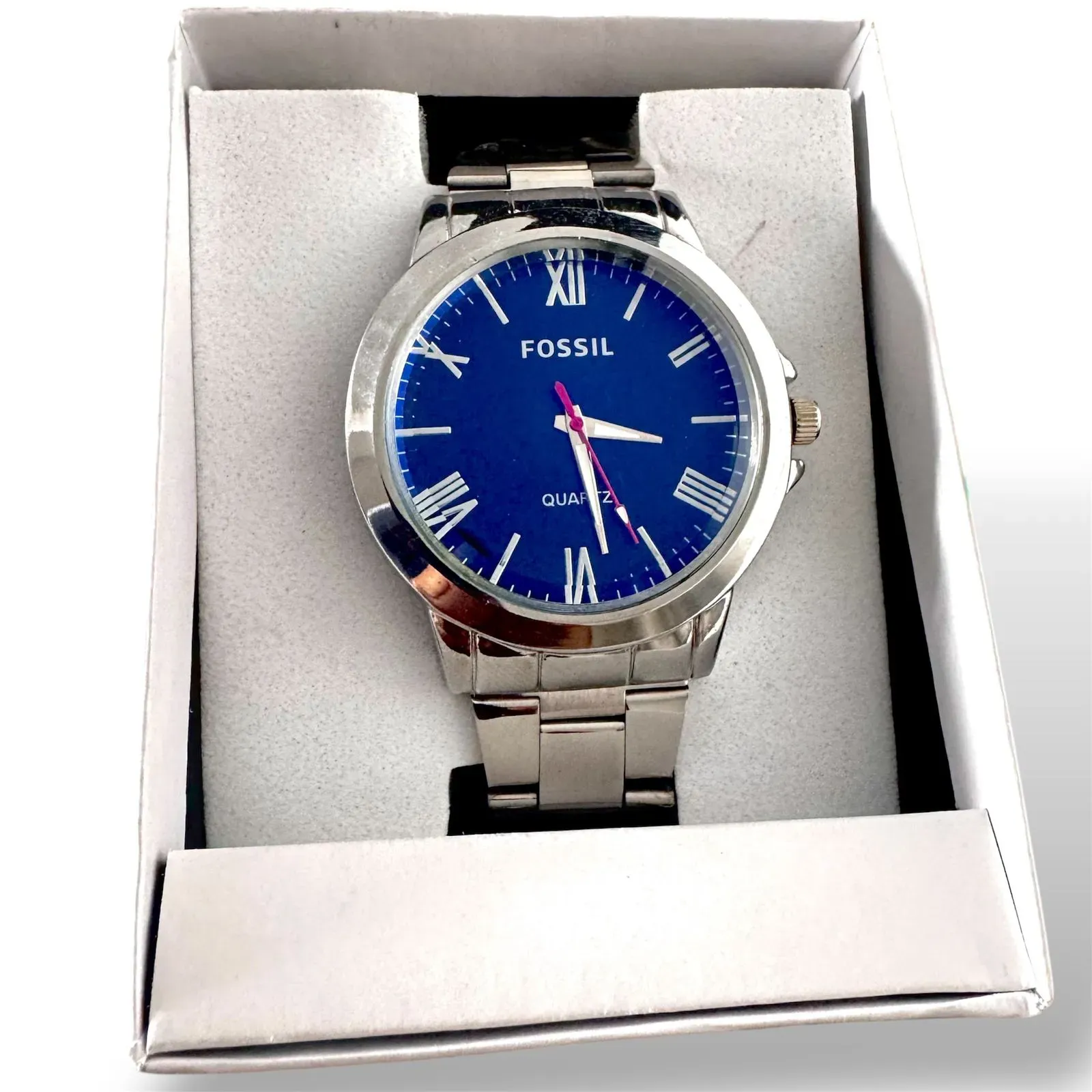 Reloj Fossil para Hombre: Diseño Clásico con Fondo Azul AAA