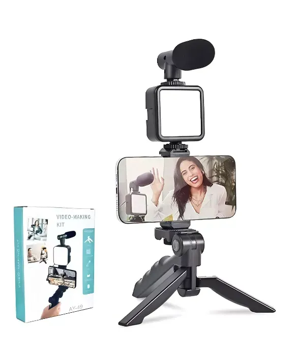 Kit Para Streaming Vlogs Tripode Luz Micrófon Palo Selfies Color Negro