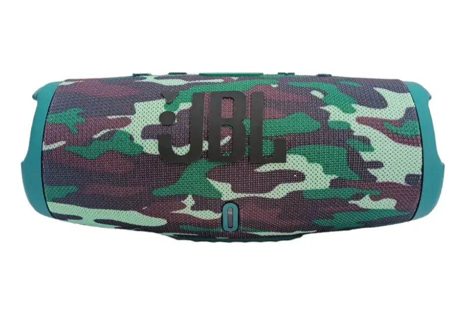 Parlante JBL Charge 5 bluetooth recargable con USB Camuflado