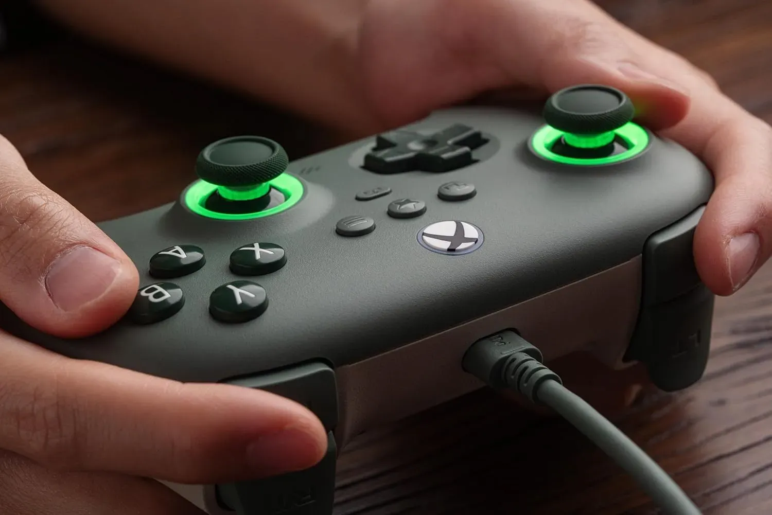 Control Xbox  Ultimate C con Joysticks de Efecto Hall para Xbox Series X|S, One y PC 8BitDo Licencia oficial