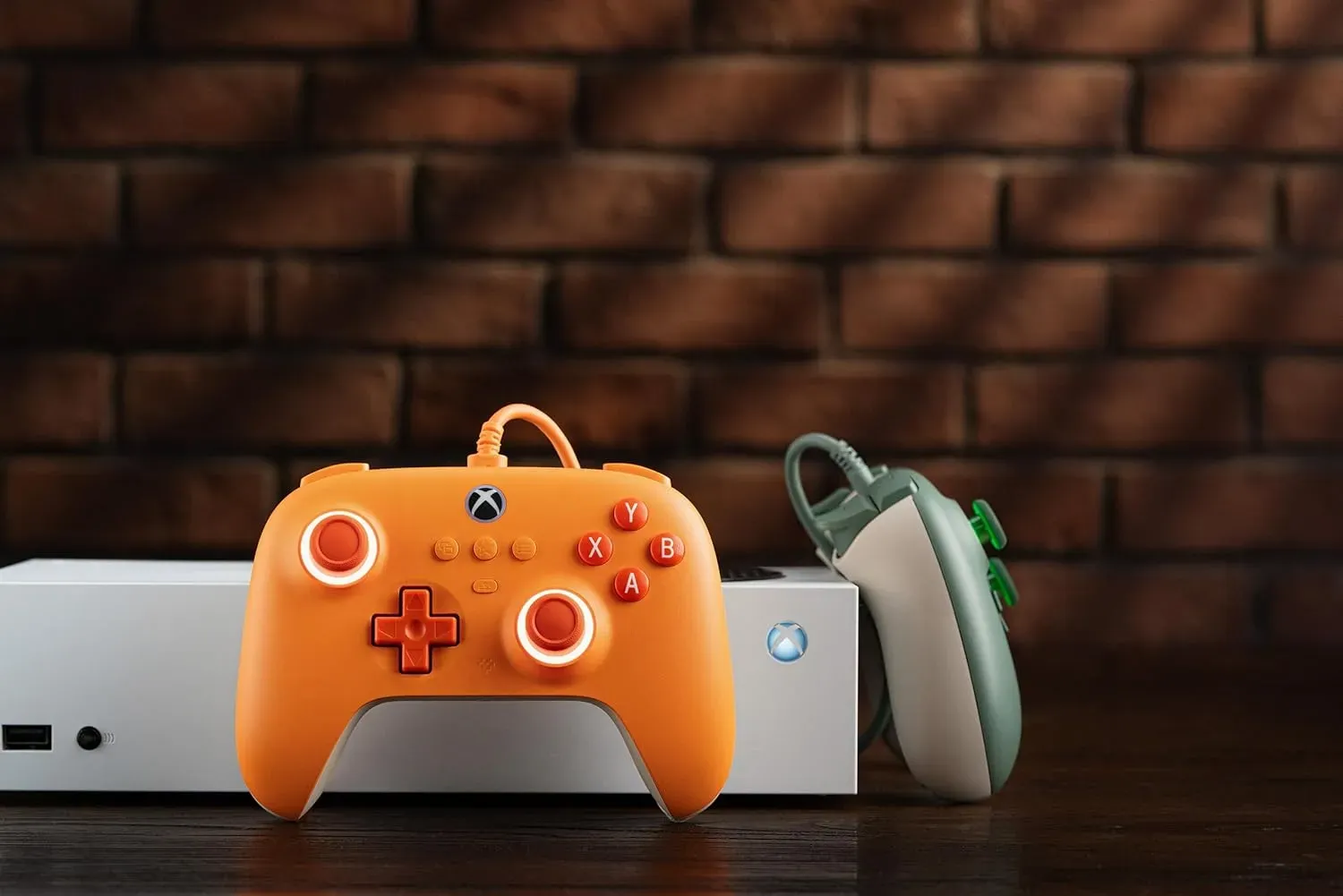 Control Xbox con Joysticks De Efecto Hall Para Xbox Series X|S, One y PC 8BitDo Licencia oficial, Naranja 