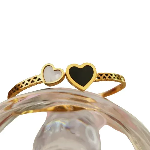 Brazalete de Corazones En Acero Inoxidable 