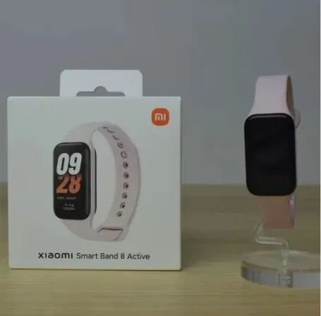 Xiaomi Smart Band 8 Active, Resistente al Agua y con Batería de Larga Duración