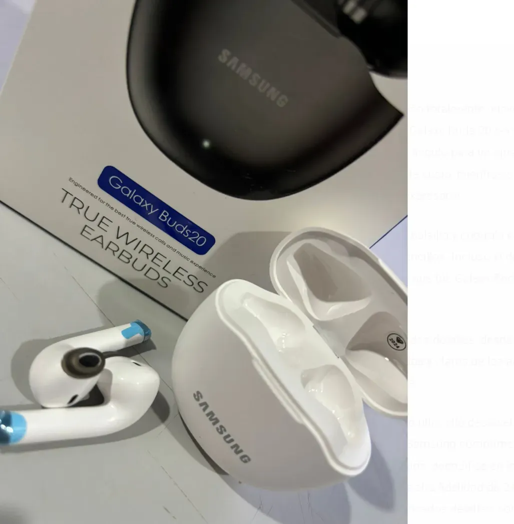 Audífonos Samsung Galaxy Buds 20 1.1