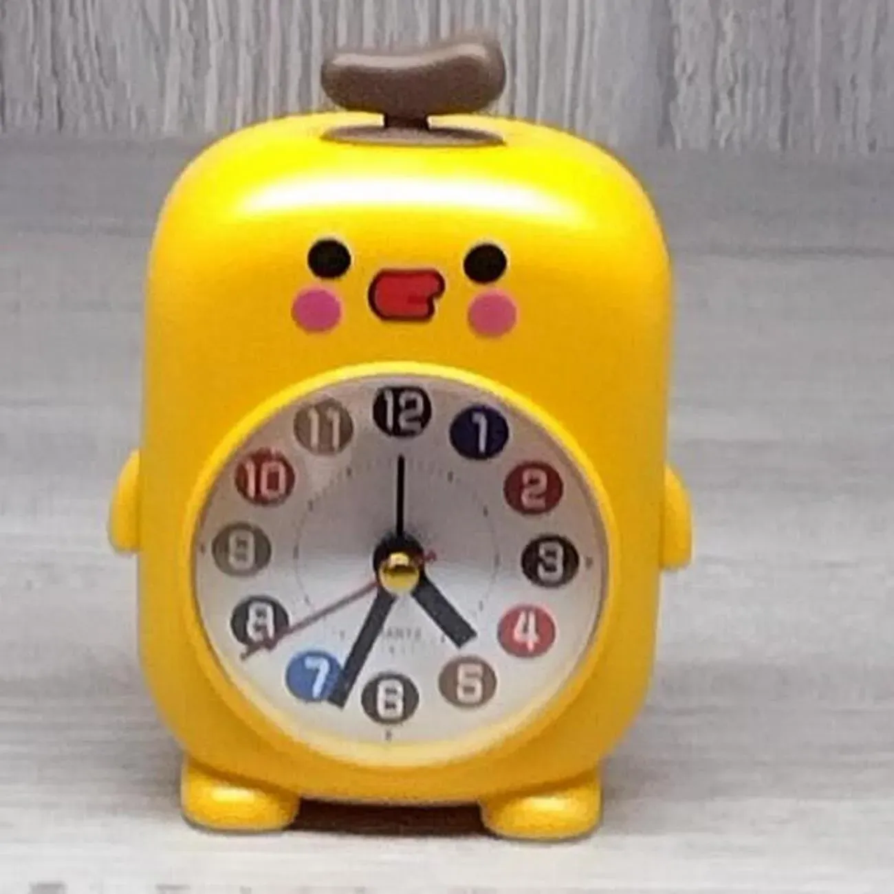 Reloj De Mesa Pared Para Niñas(o) Pato Pollo Alarma +bateria