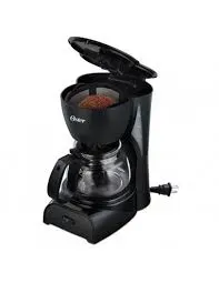 Cafetera con Filtro OSTER 4Tazas BVSTDCDR5B Negro