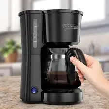 Cafetera BLACK+DECKER 5 tazas CM0701B Negro