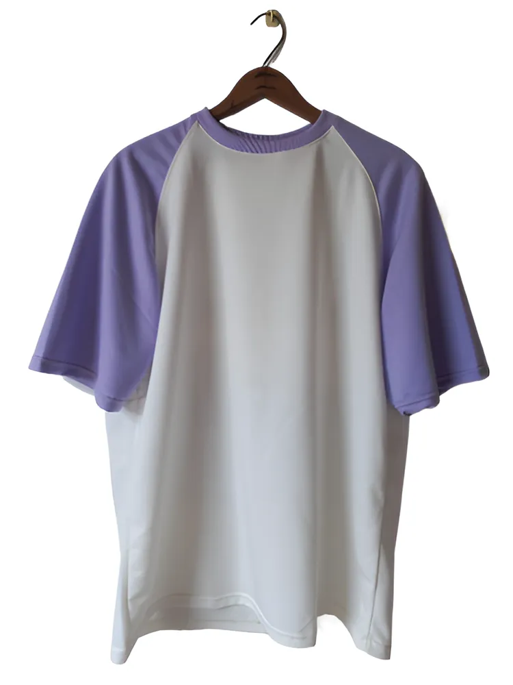 Camiseta Oversize Dos Colores Con Estampado