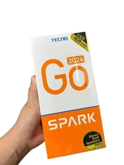 Celular Tecno Spark Go 2024 Blanco 64Gb 6Ram +Audífonos Inalámbricos BT