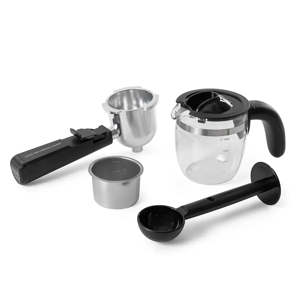 Cafetera Espresso Oster Con Capacidad De 4 Tazas BVSTEM3300