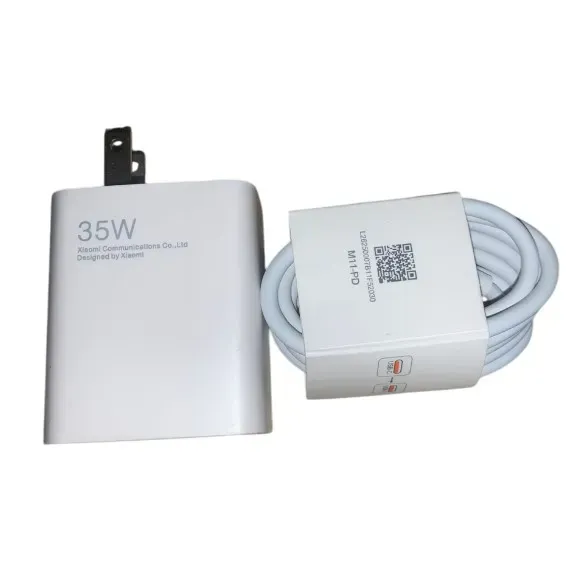 Cargador Xiaomi 35W 1.1 Power Adapter, Una Entrada Con Cable Incluido