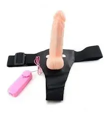 Arnes Para Mujer con Dildo Vibrador 