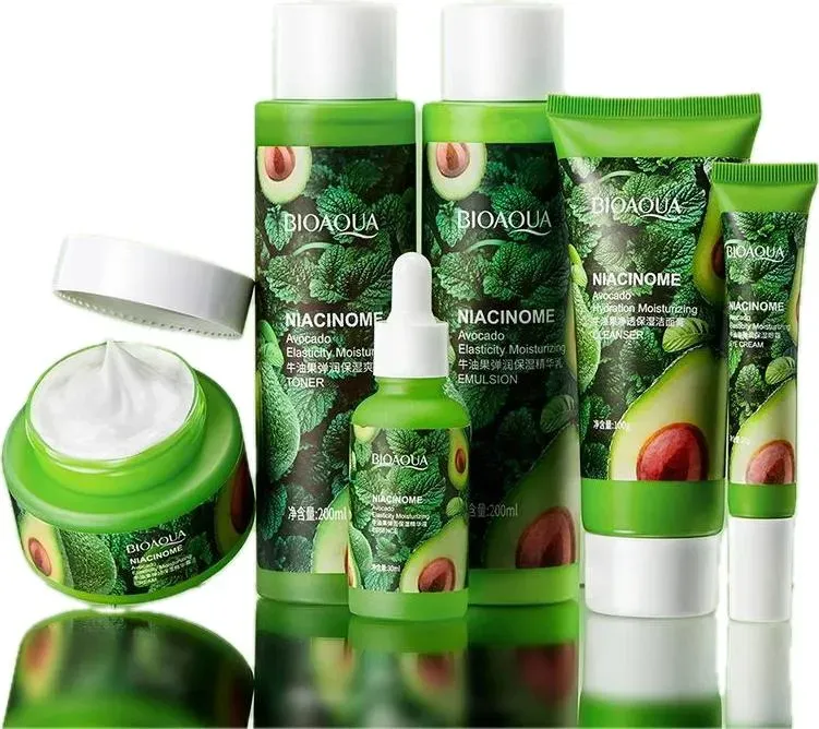 Kit Caja De Lujo De Aguacate BIOAQUA