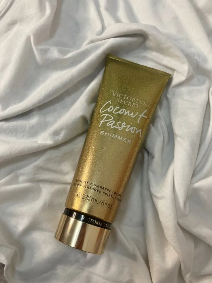 Crema Victoria's Secret Coconut Passion Shimmer