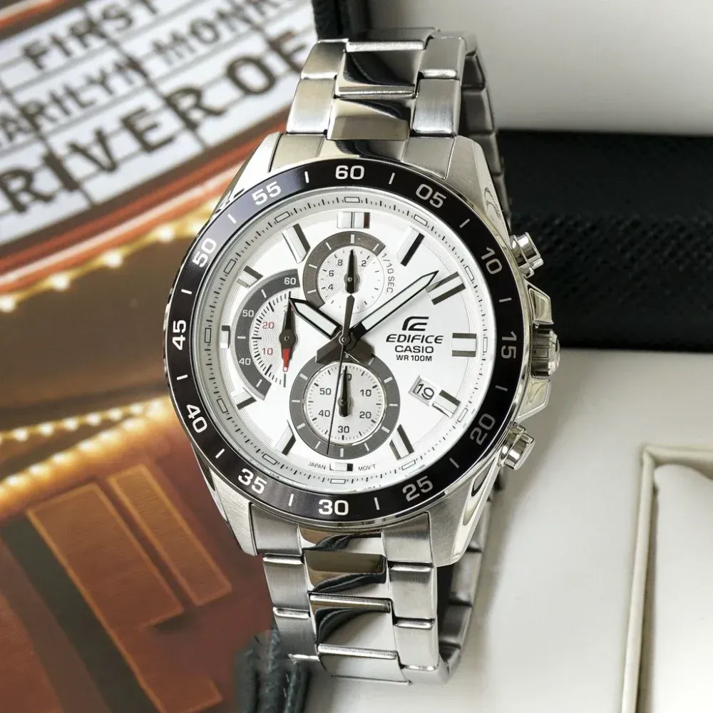 Casio Edifice Cronógrafo Estándar EFV-570D-7AV