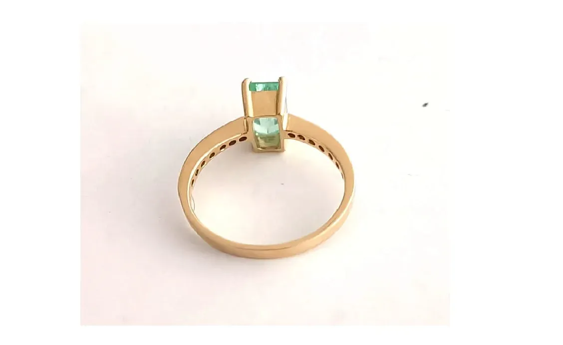 Anillo de oro 18k diamantes y esmeralda colombiana, natural Muzo Colombia 