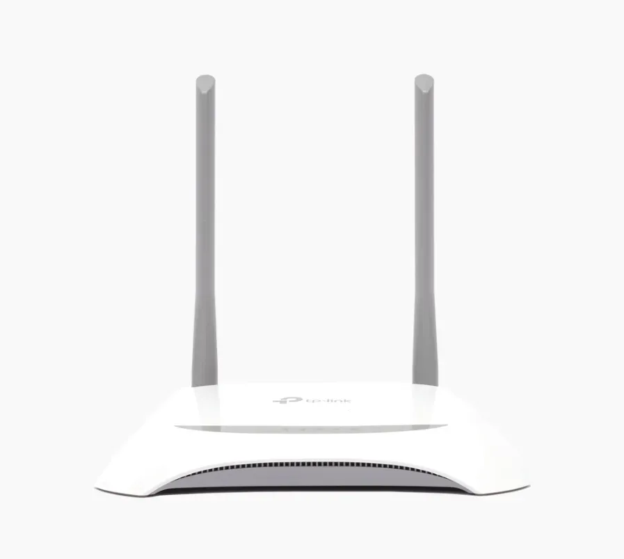 Router Inalámbrico WISP2.4 GHz 300 Mbps 4 Puertos LAN 10/100 Mbps 1 Puerto WAN 10/100 Mbps