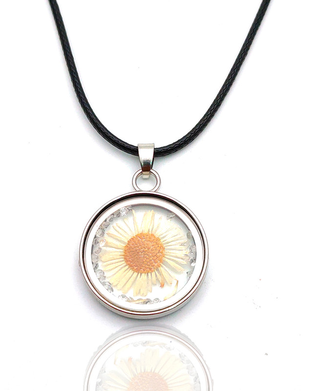 Collar Cristal Plateado Flor Blanca