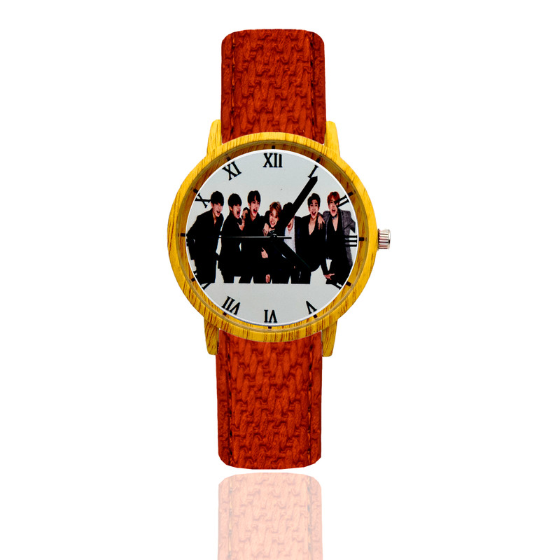 Reloj BTS Estilo Madera 