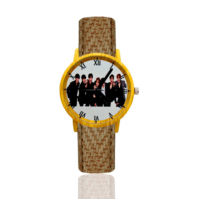 Reloj BTS Estilo Madera Marron