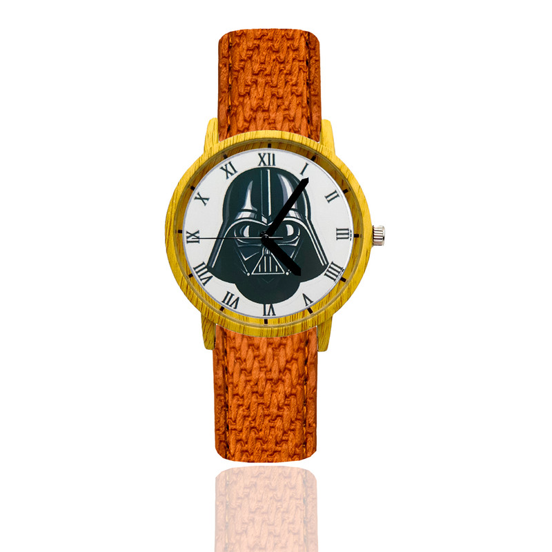 Reloj Darth Vader Estilo Madera Marron Claro