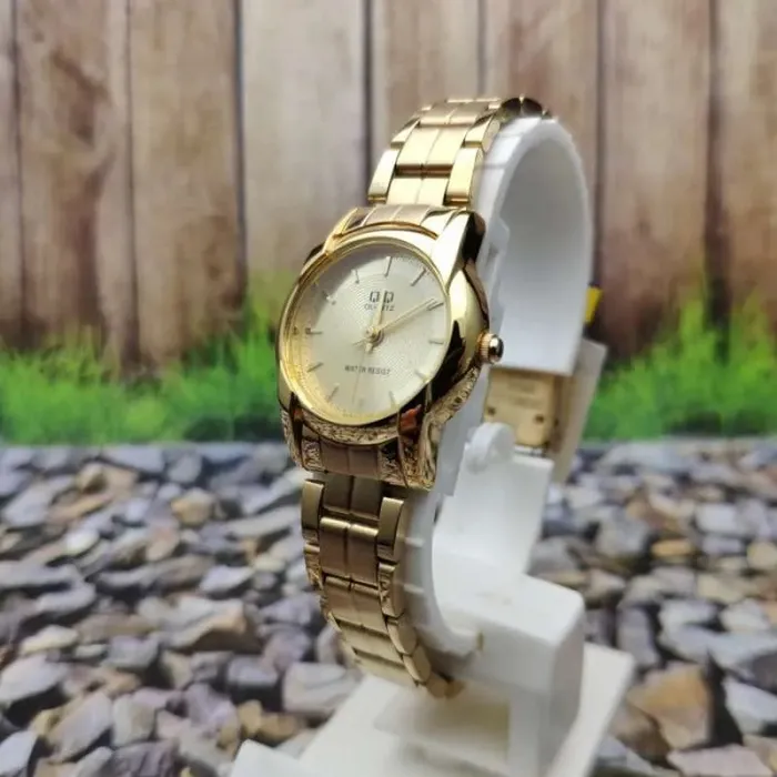 Reloj Mujer Qyq Q&q Q649-010y Dorado Acero Dama + Estuche