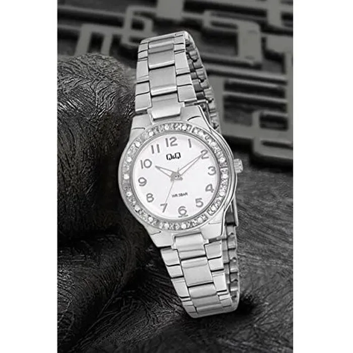 Reloj Dama Q&q Qyq Mujer Q691j214y Plateado Acero + Estuche 