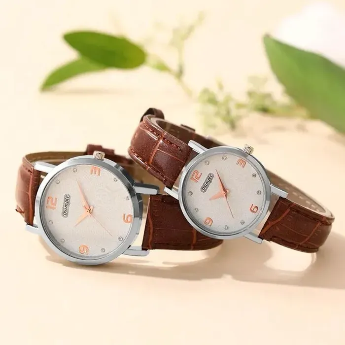 Conjunto De Relojes De Lujo Para Hombre Y Mujer Pulsera De Cuarzo En Cuero