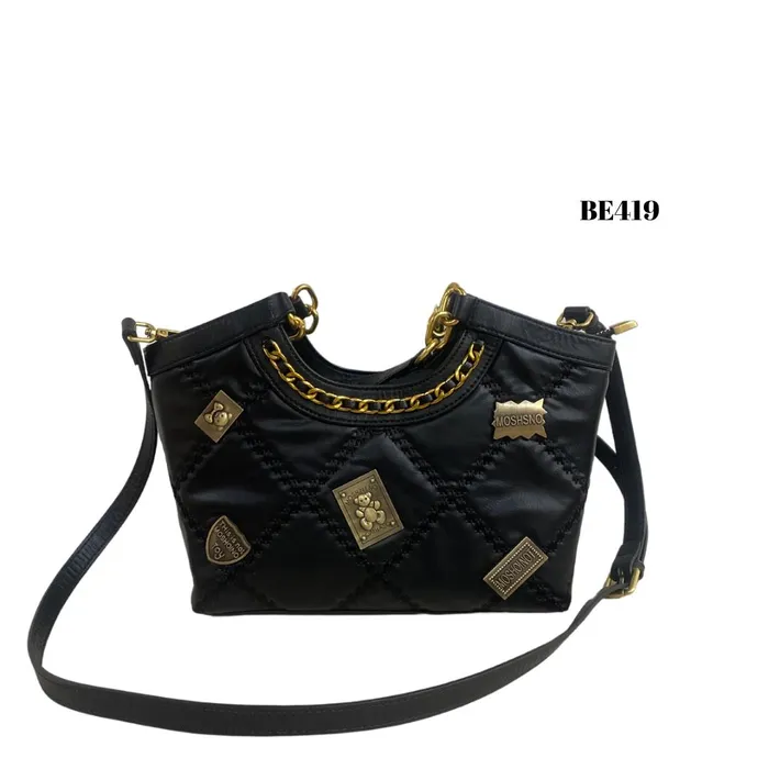 bolso negro detalles cadena dorada be419