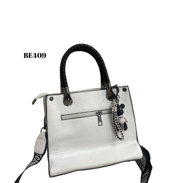 Bolso Blanco Detalles Negros BE409