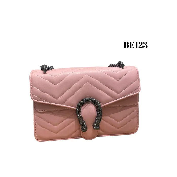 Bolso Rosa Aplique Y Cadena Plomo BE123