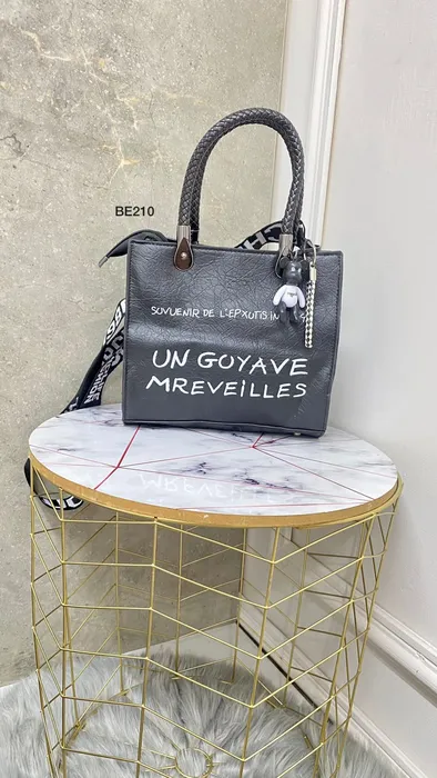 Bolso Negro Detalles BE210