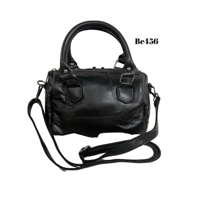 Bolso Negro Apliques Negros BE456