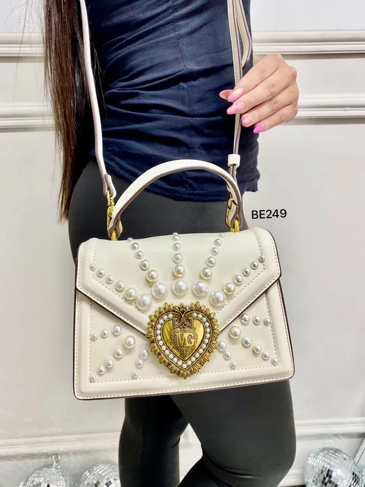 Bolso blanco apliques perlas BE249