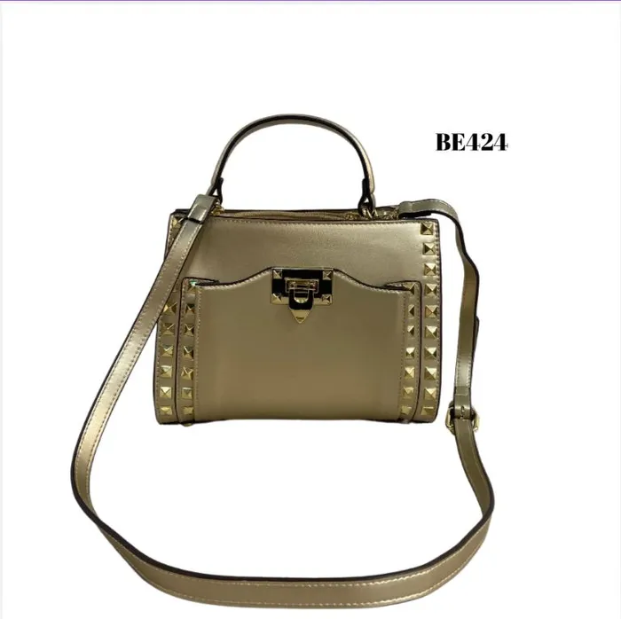 Bolso dorado apliques detalles dorados BE424